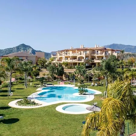 Apartment Wonderful 3-bedroom With Garden And Amazing Views Hacienda Senorio Cifuentes Marbella Benahavis